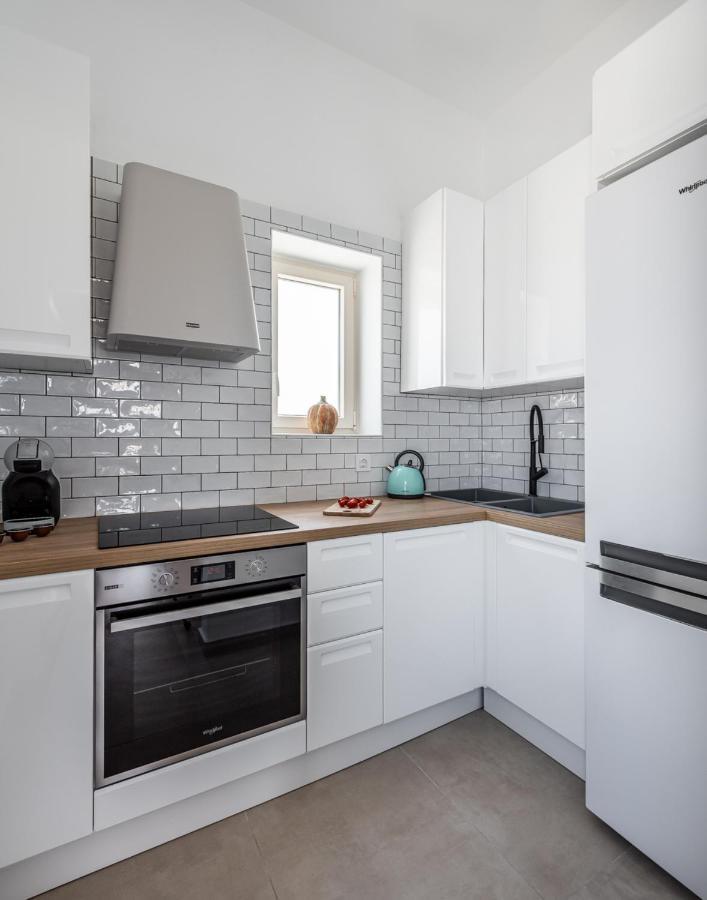Milos Zen Suites Adamantas  Buitenkant foto